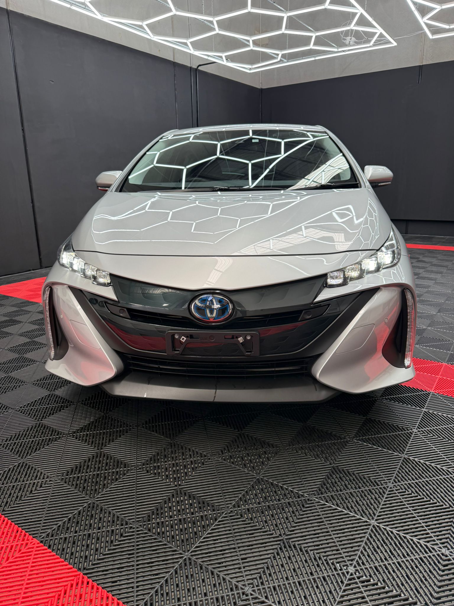 2020 Toyota Prius PHV